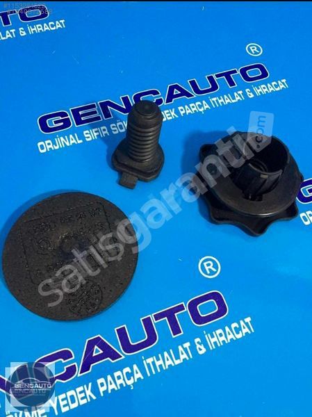 AUDİ A4 A5 STEPNE SABİTLEME VİDASI SIFIR ORJİNAL OEM 8K0803899