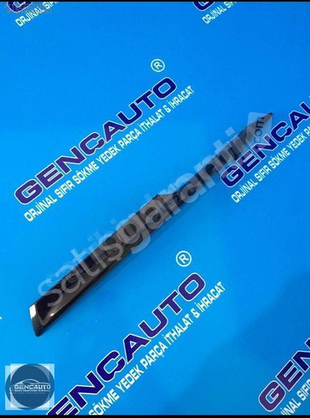 AUDİ A5 SLİNE ÖNTAMPON SİS ÇERÇEVE ÇITASI SAĞ SÖKME 8T0807682 H