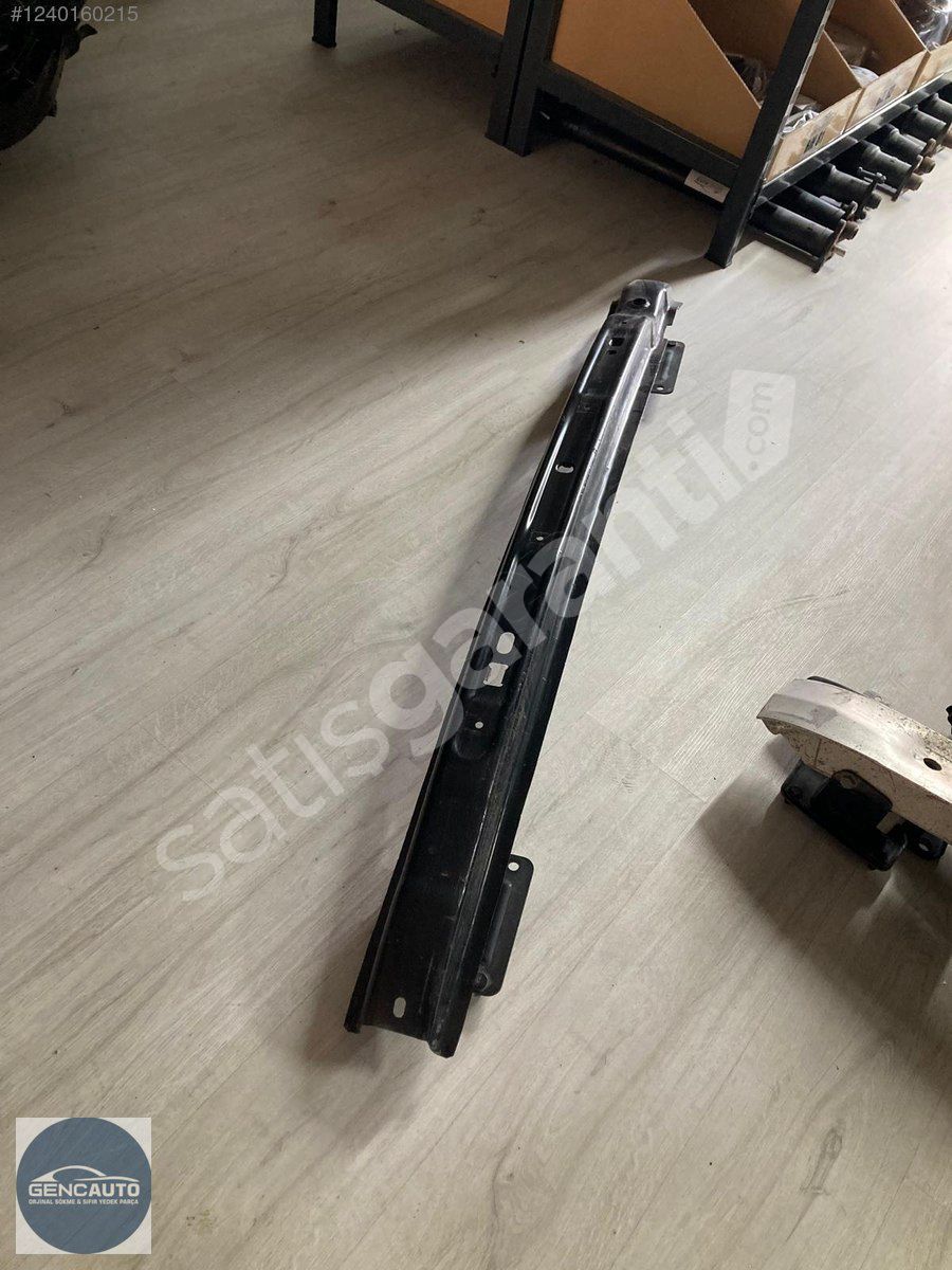 VW CADDY ARKA TAMPON DEMİRİ SÖKME ORJİNAL 2K0807305