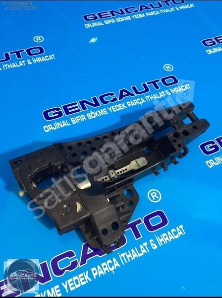 AUDİ A4 A5 Q5 DIŞ KAPI KOLU İÇ BRAKETİ ÖN SÖKME ORJ 8T0837886