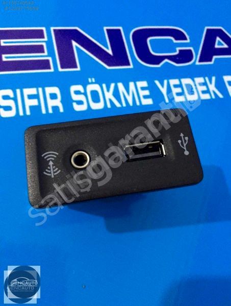 SEAT LEON USB CARPLAY AUX GİRİŞİ SIFIR ORJİNAL OEM 5G0035222 F