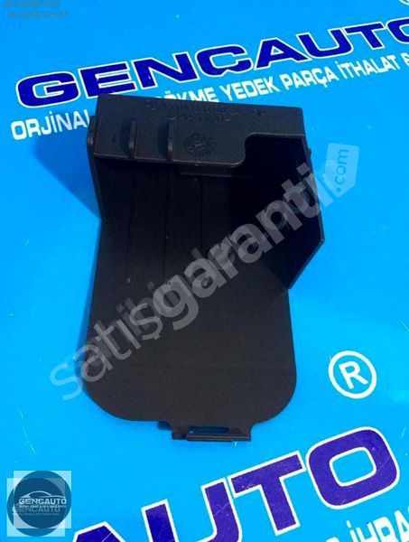 MERCEDES W204 SİGORTA ROLESİ KAPAĞI SÖKME ORJ OEM A2048260024
