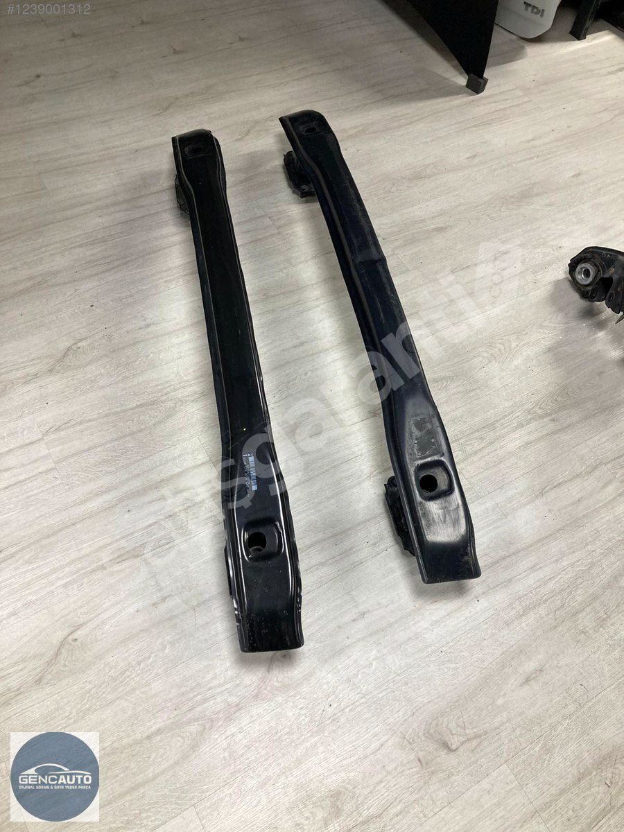 MECEDES W204 C CLAS ARKA TAMPON DEMİRİ SÖKME ORJ A2046100014