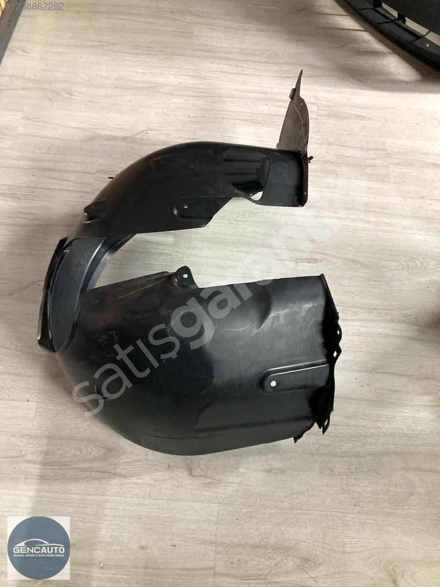AUDİ A3 ÇAMURLUK DAVLUMBAZI SIFIR ORJİNAL 8V5821171 SOL ÖN