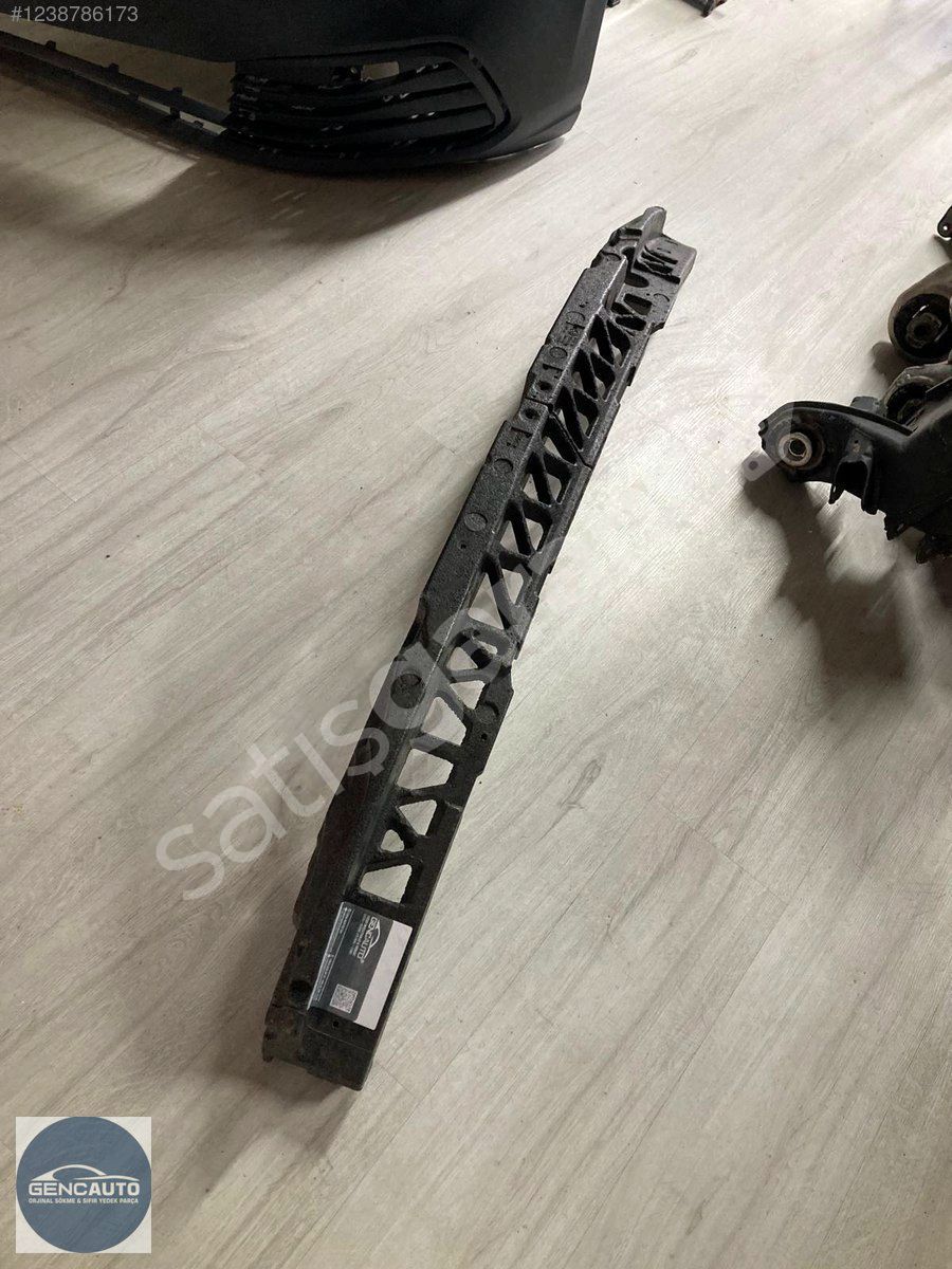 BMW F30 ÖN TAMPON KÖPÜĞÜ SÖKME ORJİNAL 4895541