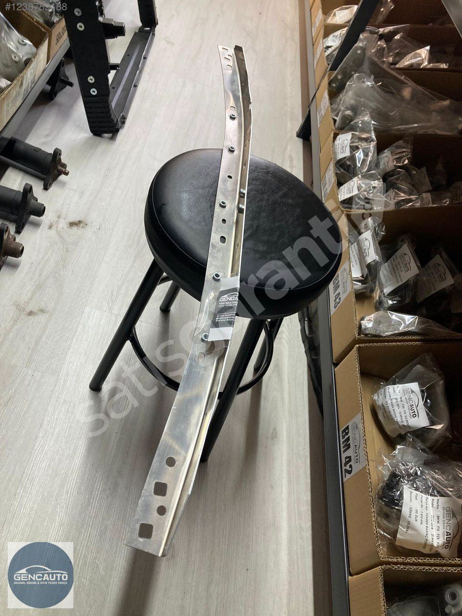 BMW G30 ÖN PANEL BAĞLANTI ÜST SIFIR İTHAL 51647357209