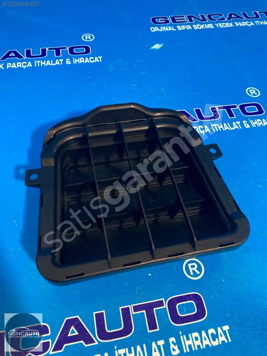 AUDİ A5 BAGAJ İÇİ HAVALANDIRMA SÖKME ORJİNAL 8K0819181 B SOL