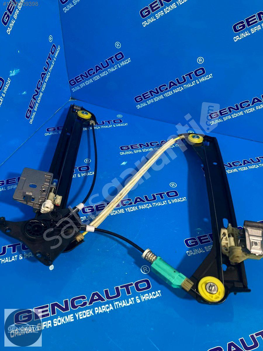 MERCEDES W118 CLA KAPI CAM KRİKOSU SÖKME ORJ SAĞ ÖN