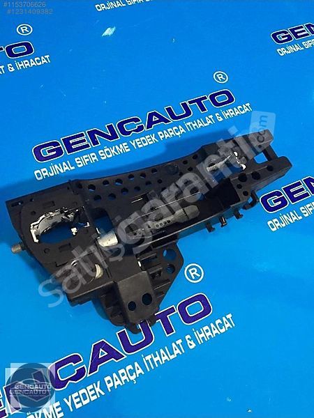 AUDİ A4 A5 KAPI KOLU İÇ MEKANİZMA SÖKME ORJİNAL OEM 8T0837882