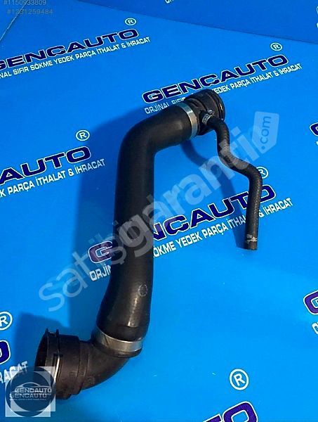 BMW E87 RADYATÖR SU HORTUMU ÜST SÖKME ORJİNAL OEM 17127521361