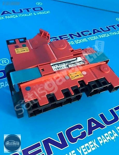 BMW X3 F25 XDRIVE ELEKTRİK GÜÇ DAĞITICI AKÜ ÜSTÜ OEM V4920614004