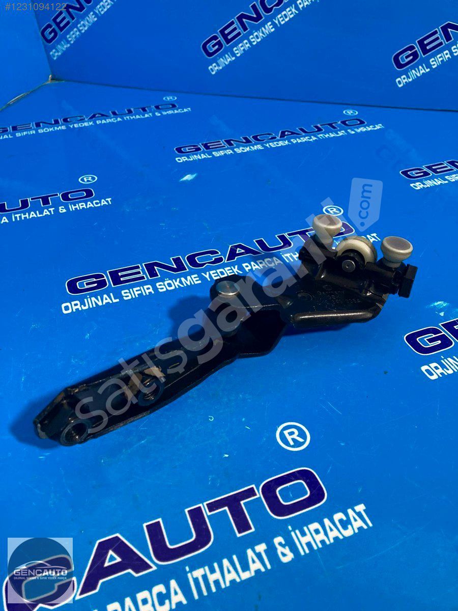 VW CADDY SÜRGÜLÜ KAPI MEKANİZMASI SÖKME ORJ 2K0843335 A SOL ORTA