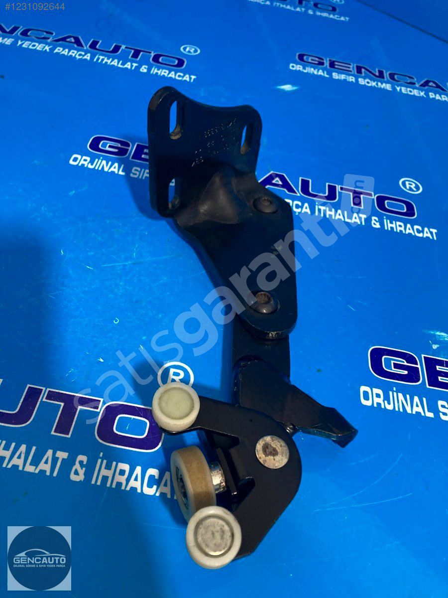 VW CADDY SÜRGÜLÜ KAPI MEKANİZMASI SÖKME ORJ 2K0843398 A SAĞ ALT