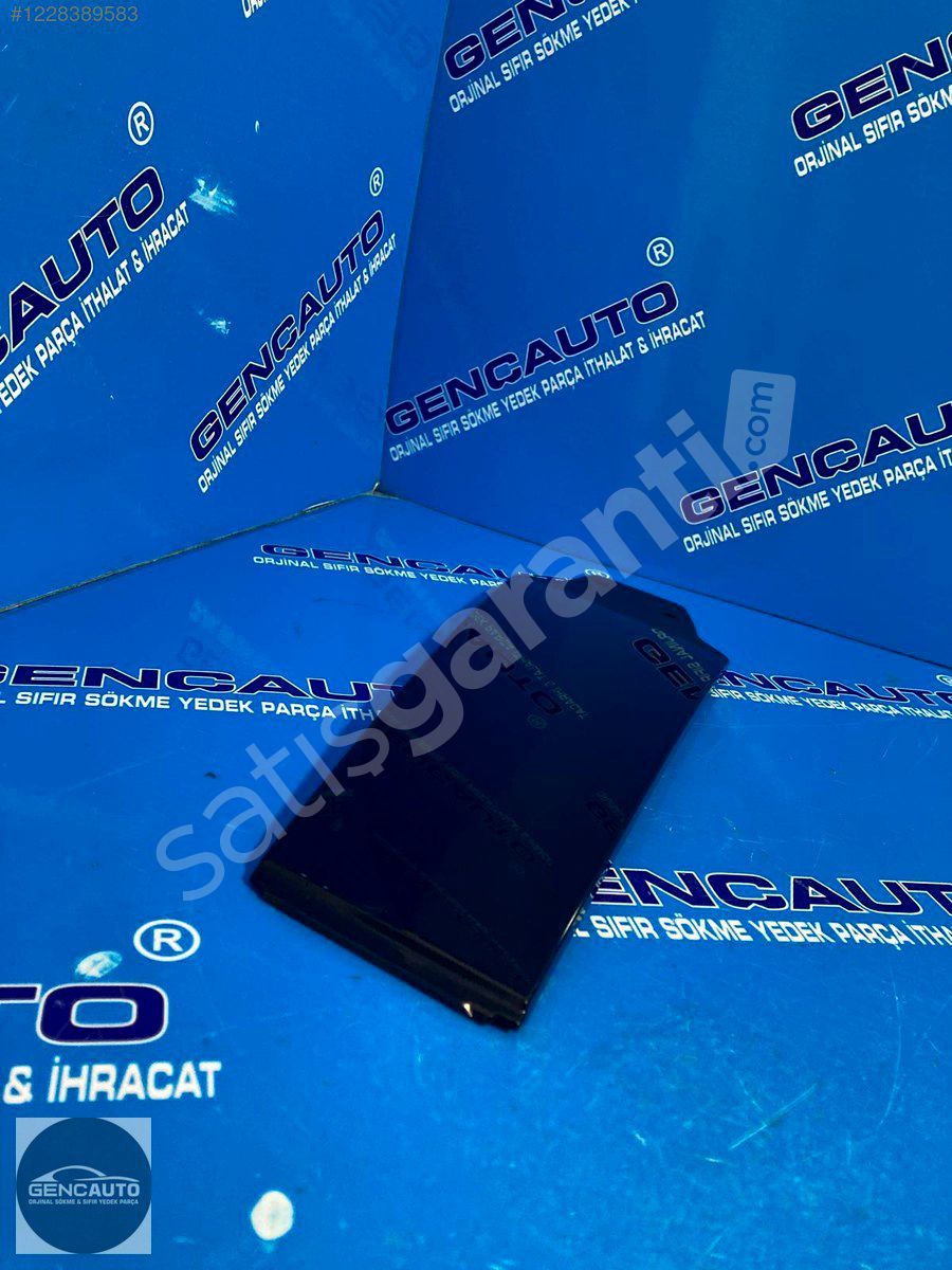 VW PASSAT CC ORTA DİREK PALASI SÖKME ORJİNAL 3C8853318 SAĞ