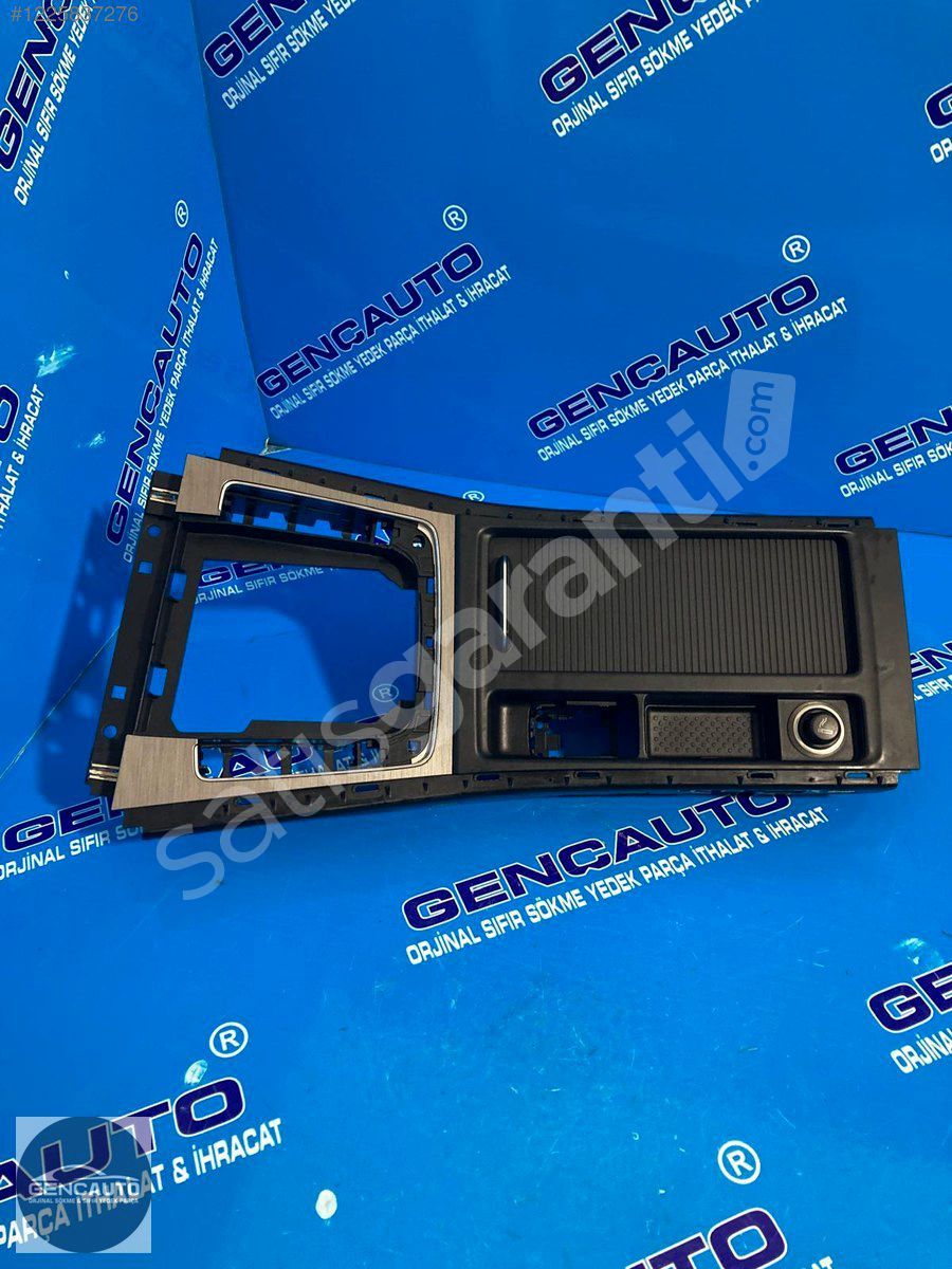 VW GOLF 7 ORTA KONSOL ÜST KISIM SÖKME ORJİNAL 5G1863245F