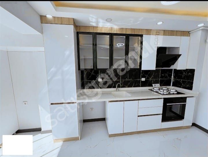  UZMANLAR GAYRİMENKUL'DEN ELVANKENT'TE FULL YAPILI GÜNEY CEPHE 3+1 DAİRE