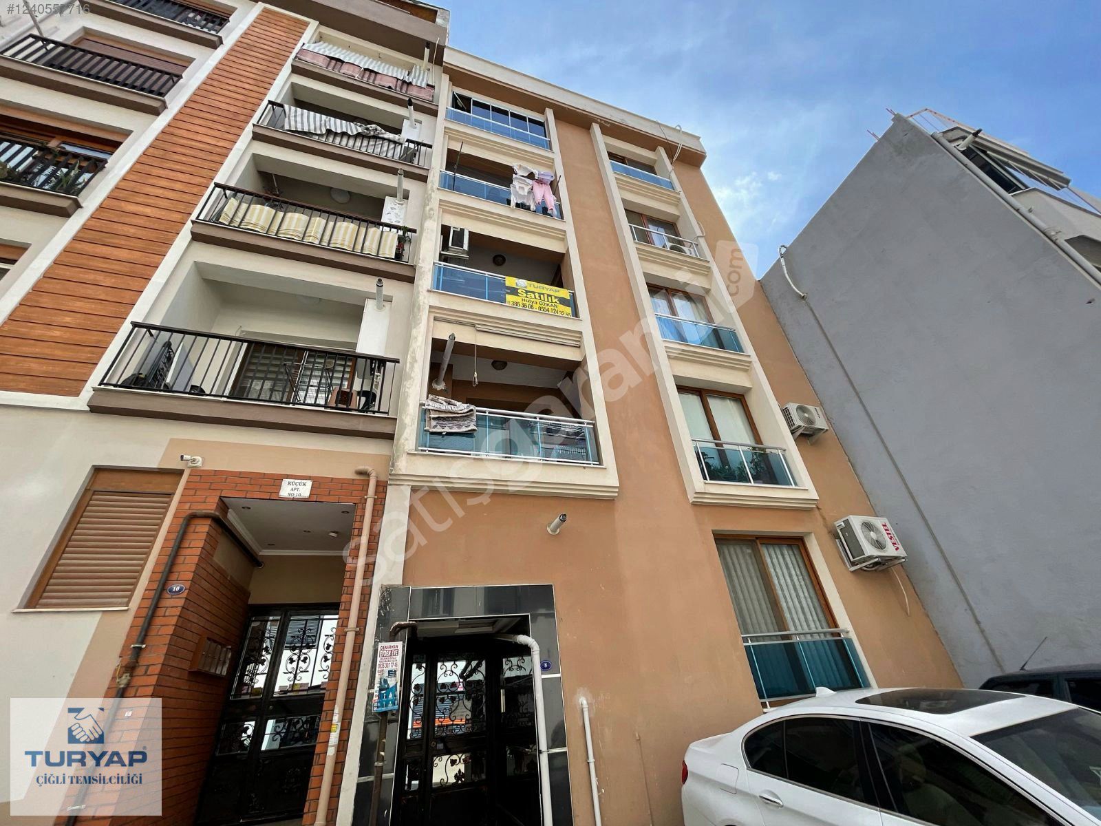 Karşıyaka Örnekköy de satılık 2+1 Daire
