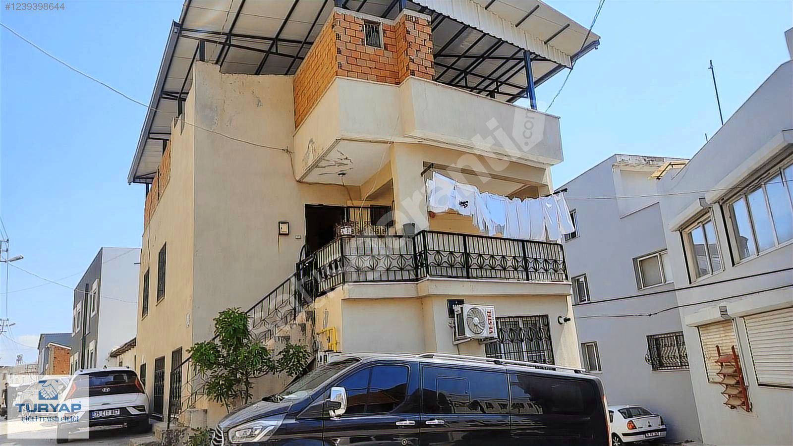Çiğli Şirintepe Mahallesi'nde Satılık Komple Bina