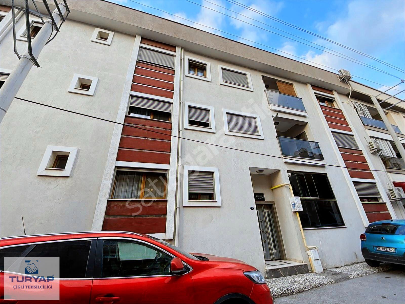 Çiğli Ataşehir'de Satılık 1+1 Daire
