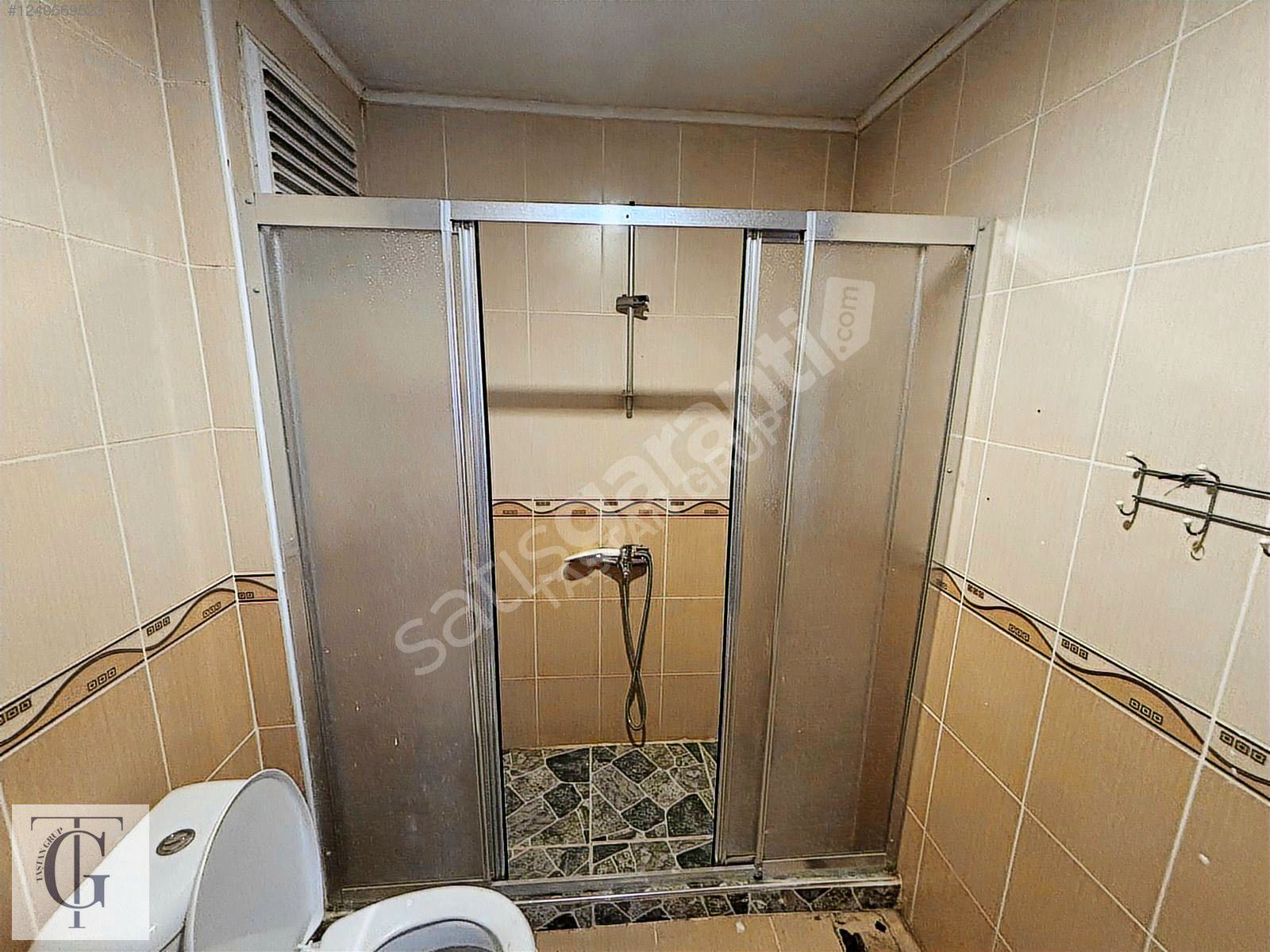 HADIMKÖY TUĞRA KENT SİTESİNDE SATILIK 145 M2 LÜKS DAİRE