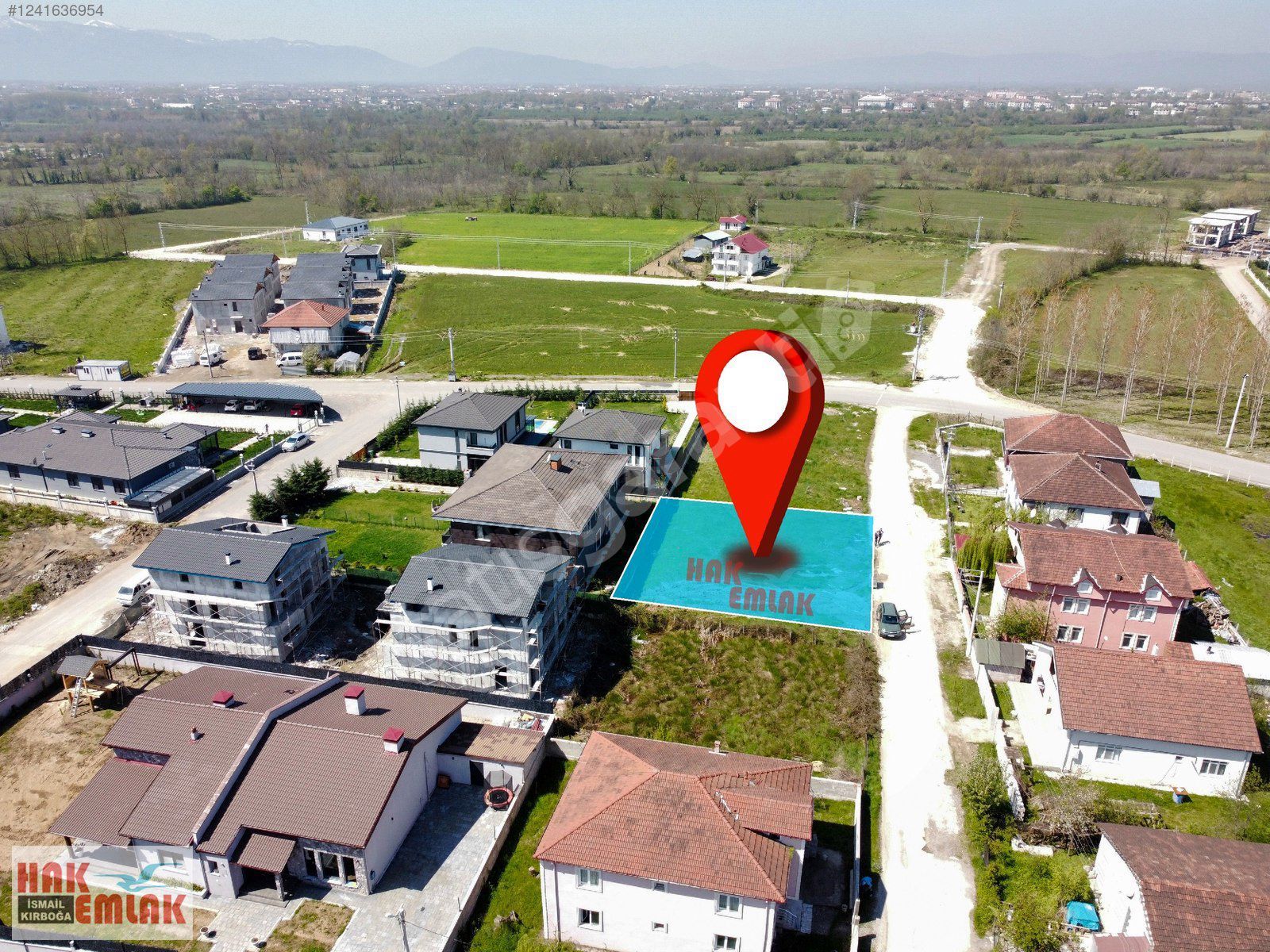 Hak Emlak'tan Kazukoğlu Mah. Villalar Bölgesi Satılık 404m² Arsa