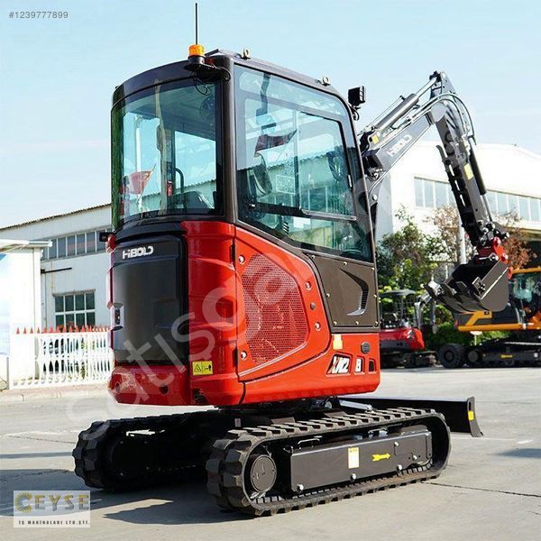 HIBOL XN28 KABİNLİ KLİMALI KUBOTA MOTORLU 3 TON MİNİ EKSKAVATÖR