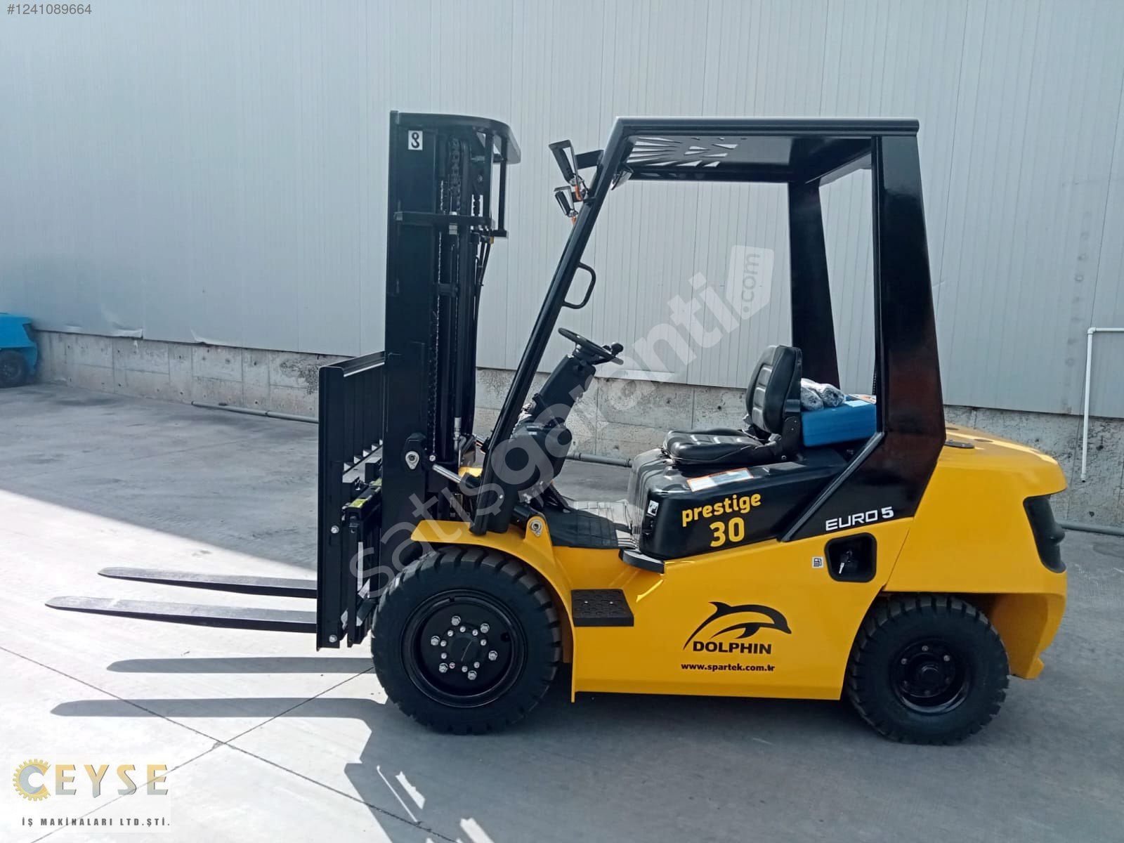 DOLPHIN PRESTİGE YERLİ ÜRETİM 3 TON TRİPLEKS FORKLİFT