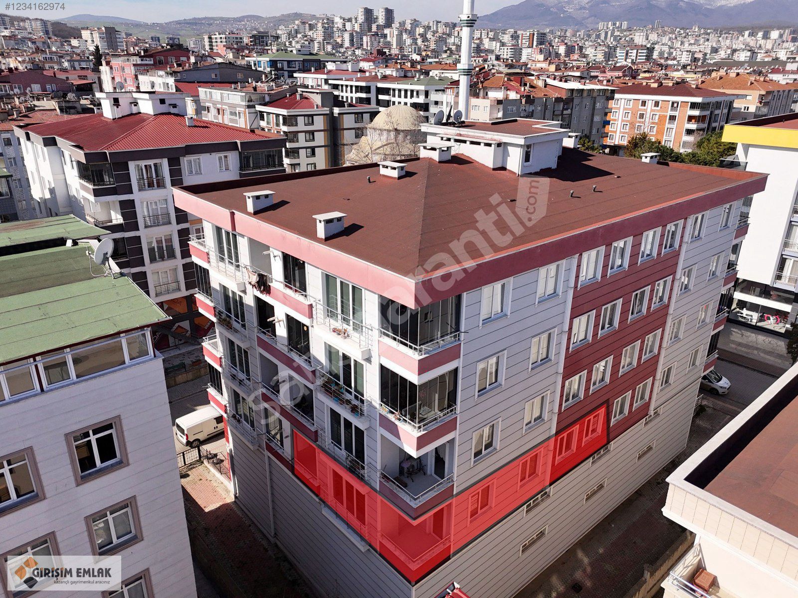 FİYAT DÜŞTÜ!! ÖMÜREVLERİNDE ANAYOLA ÇOK YAKIN SATILIK 3+1 DAİRE