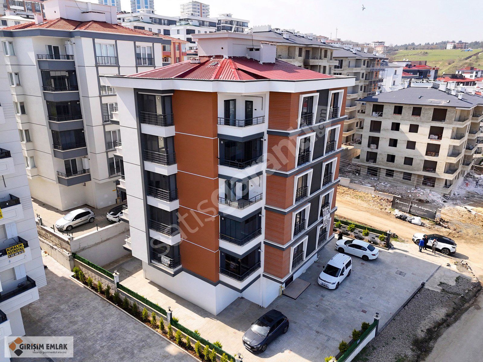 GENİŞ KULLANIM SIFIR İSKANLI ARA KATTA 1+1 SATILIK DAİRE