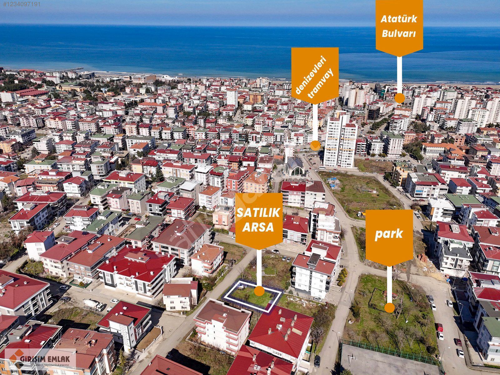 DENİZEVLERİ TRAMVAY DURAĞI ÜSTÜNDE SATILIK ARSA
