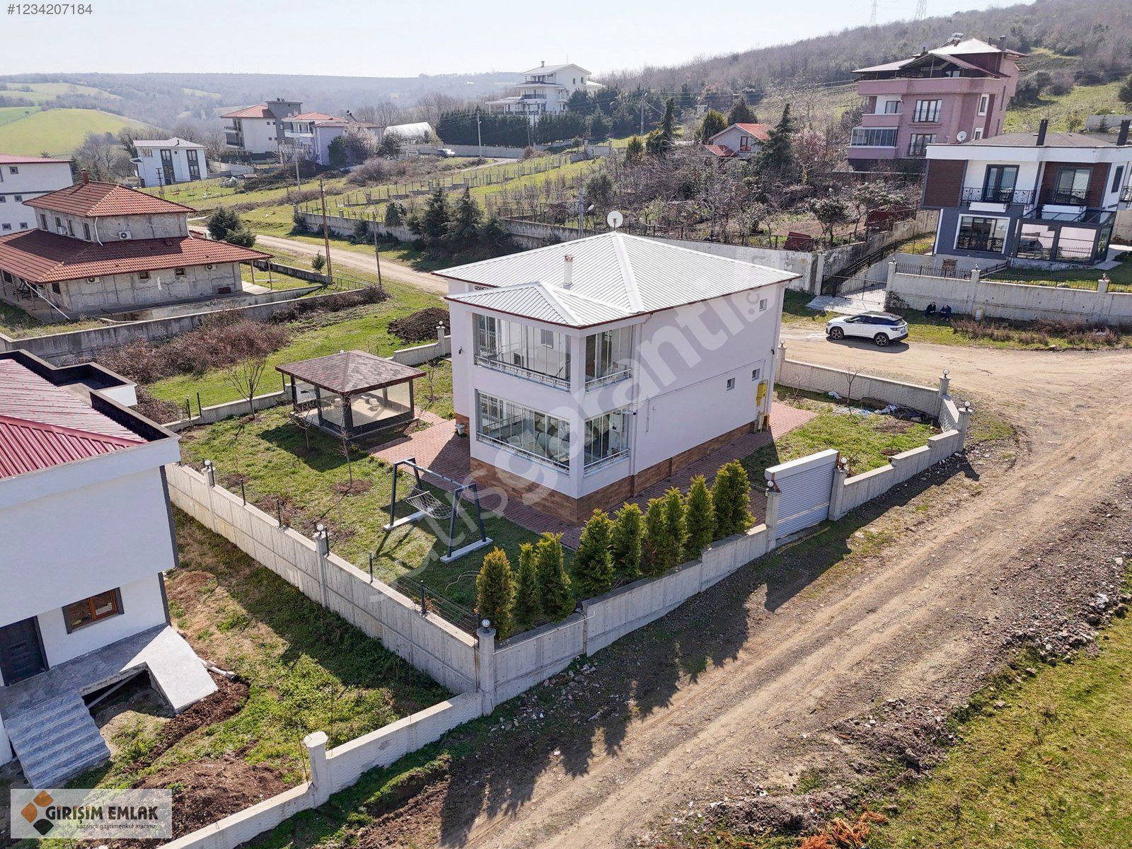 MANZARALI 648 M ARSA İÇİNDE 240M DUBLEKS MÜSTAKİL BAHÇELİ