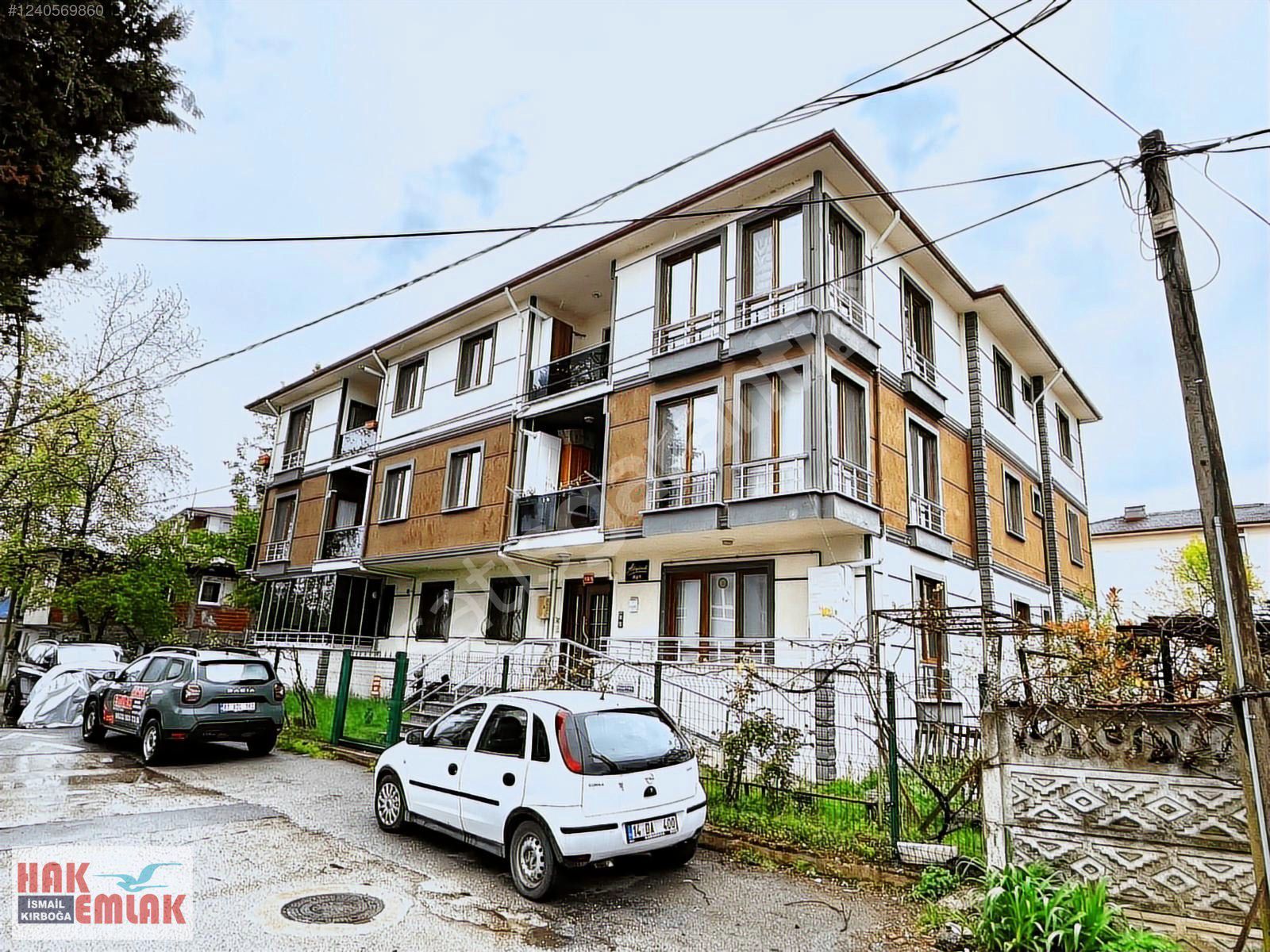 Hak Emlak'tan Fevziçakmak Mahallesinde Satılık 2+1 Geniş Daire
