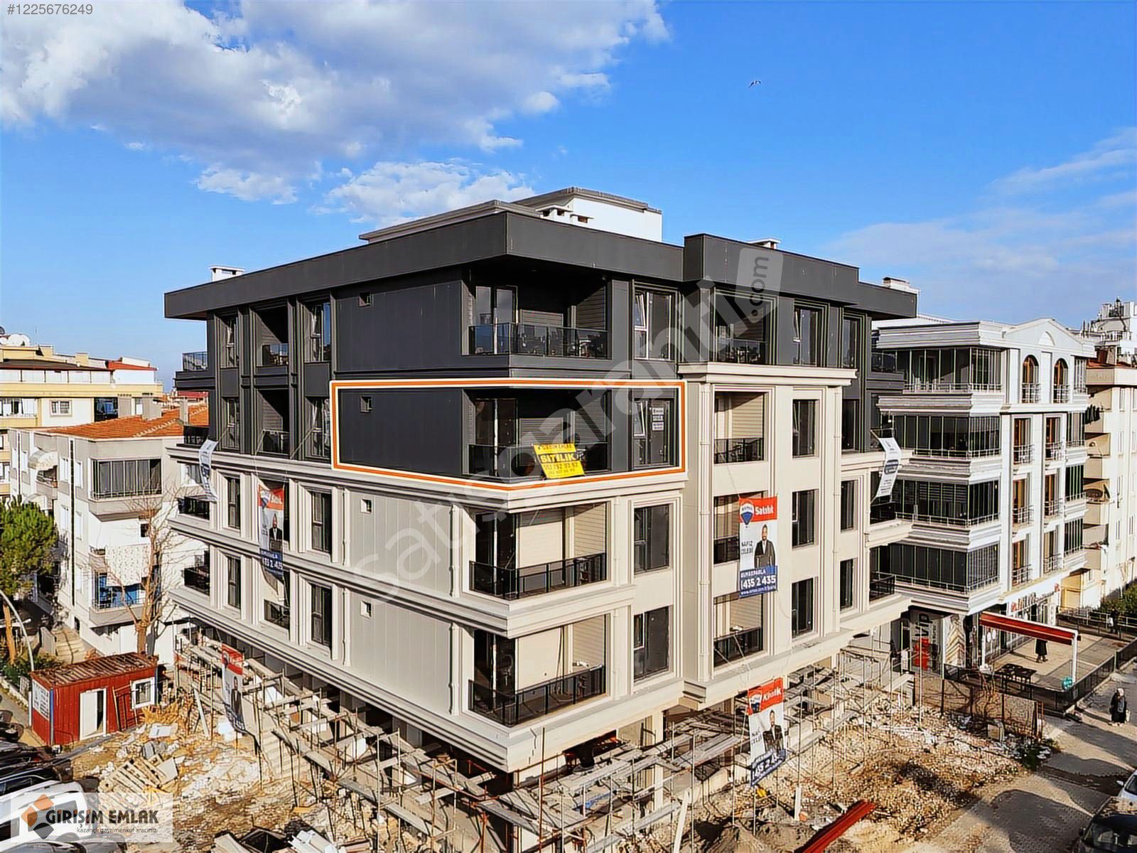 TÜRKİŞTE TRAMVAYA CEPHE BİNADA SATILIK SIFIR DAİRE