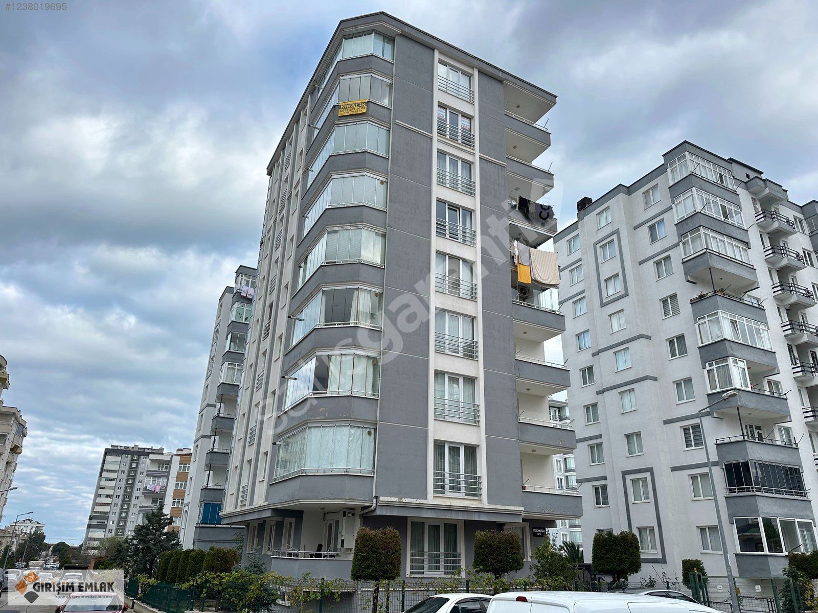 TRAMVAYA 2.BİNA BELEDİYE KARŞISI 3+1 ARA KAT KİRALIK