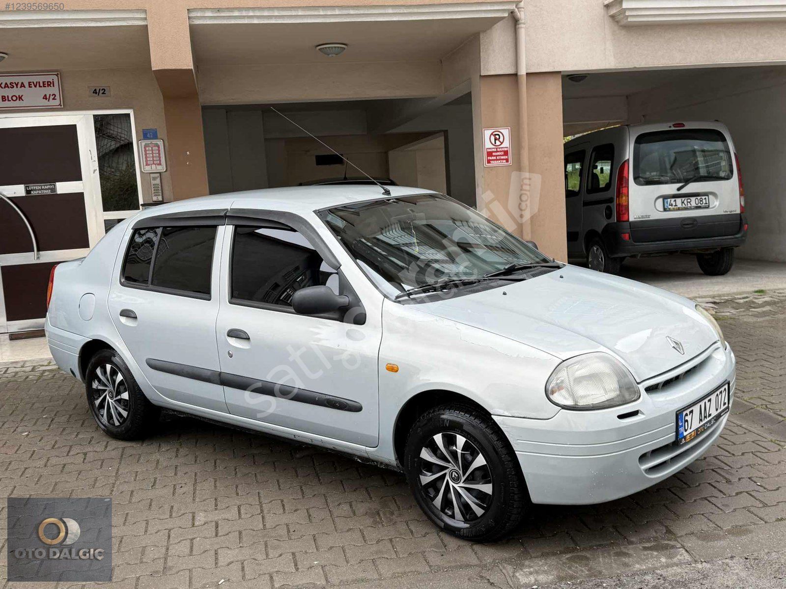 2001 KLİMALI 1.4 BENZİN/LPG 198.000 Km CLİO SEDAN