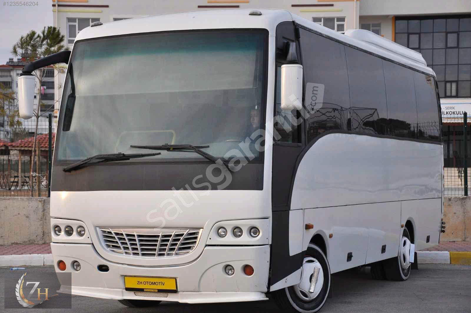 ZH OTOMOTİV DEN MÜKEMMEL KONDİSYONDA TURKUAZ KLİMALI 28+1