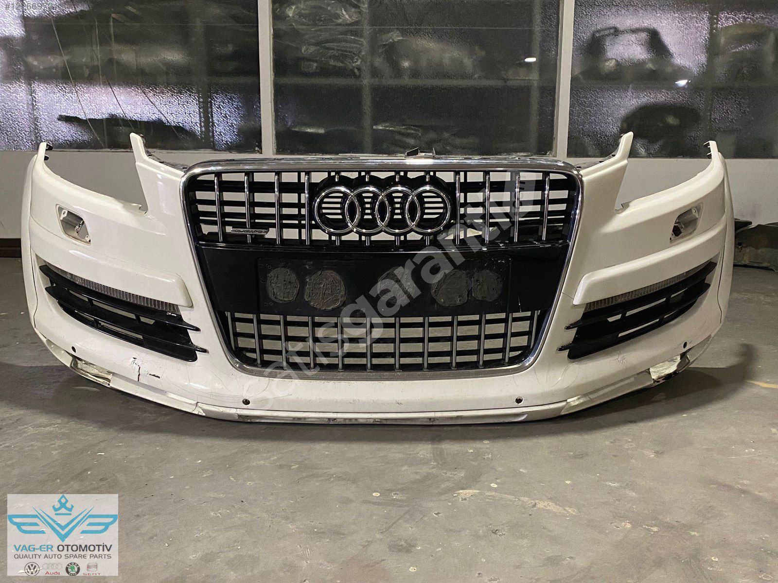 AUDİ Q7 2010 ÖN TAMPON KOMPLE S LİNE DOLU 4L0807437D BEYAZ