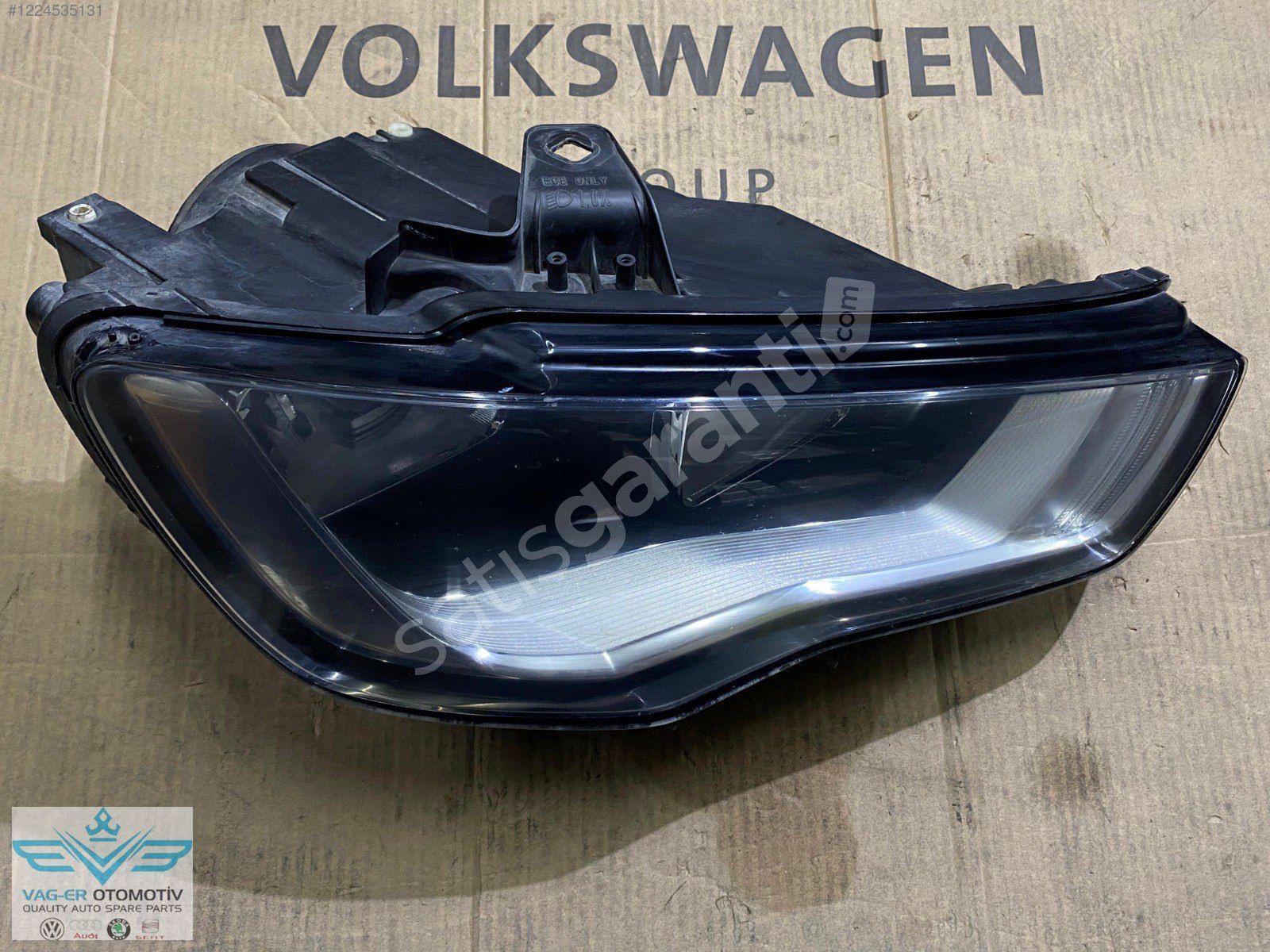 AUDİ A3 2016 MODEL SAĞ ÖN FAR KOMPLE 8V0941004 / ORJ HATASIZ