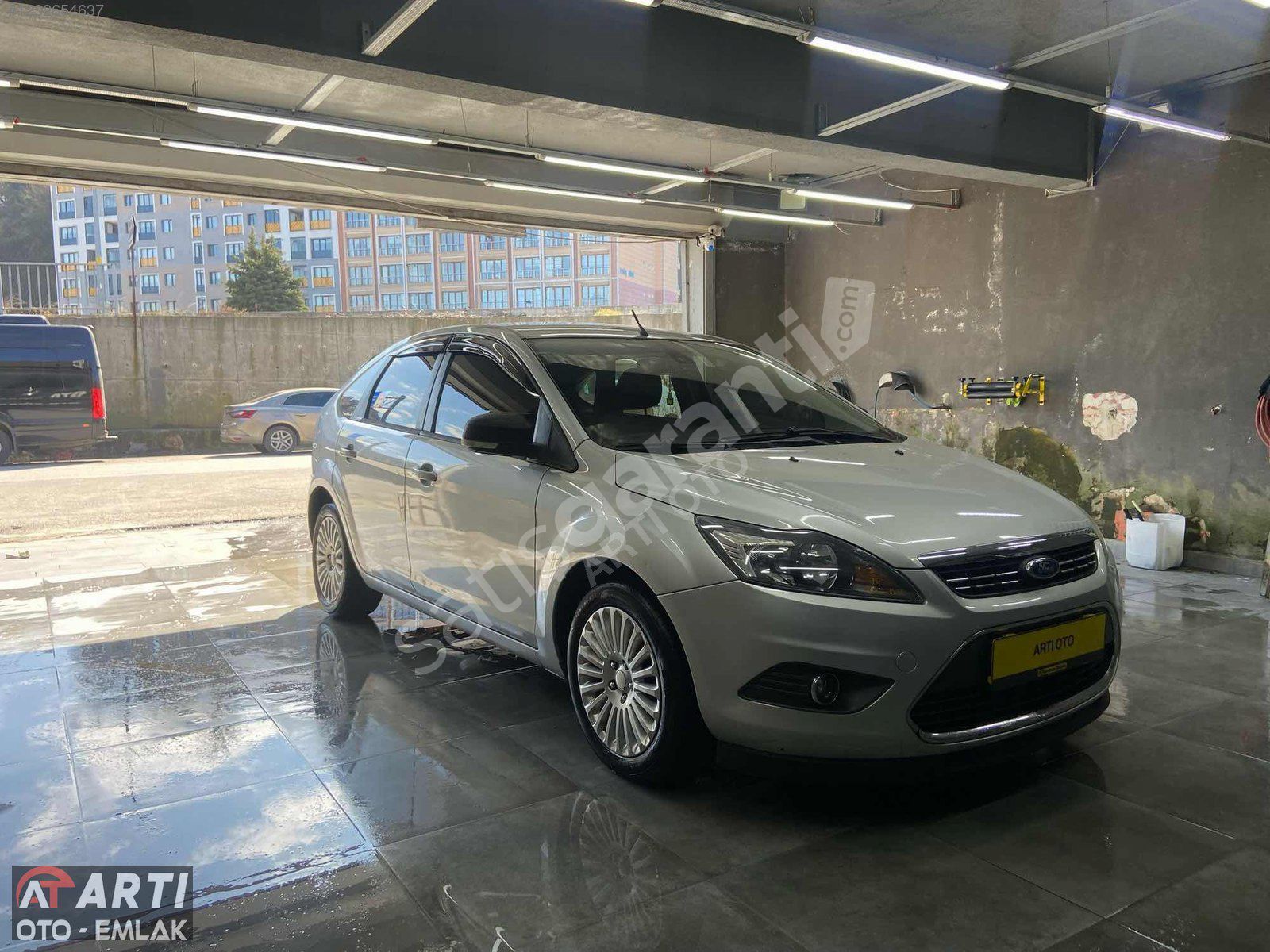 ARTI OTO dan 2011 FOCUS TİTANYUM FULL PAKET ÇOK TEMİZ