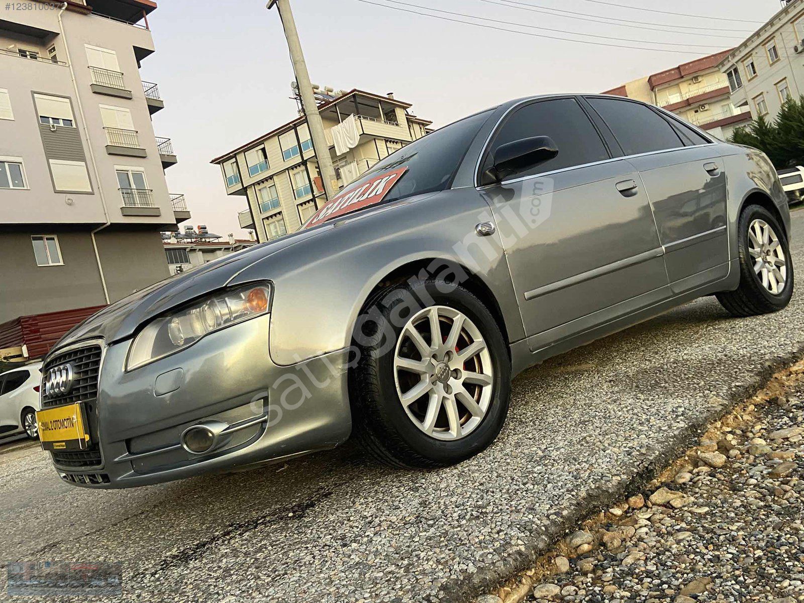 ŞİMALDE AUDİ A4 1,6 SANRUF HARİÇ FULL LPGLİ BAKIMLI YENİ VİZELİ