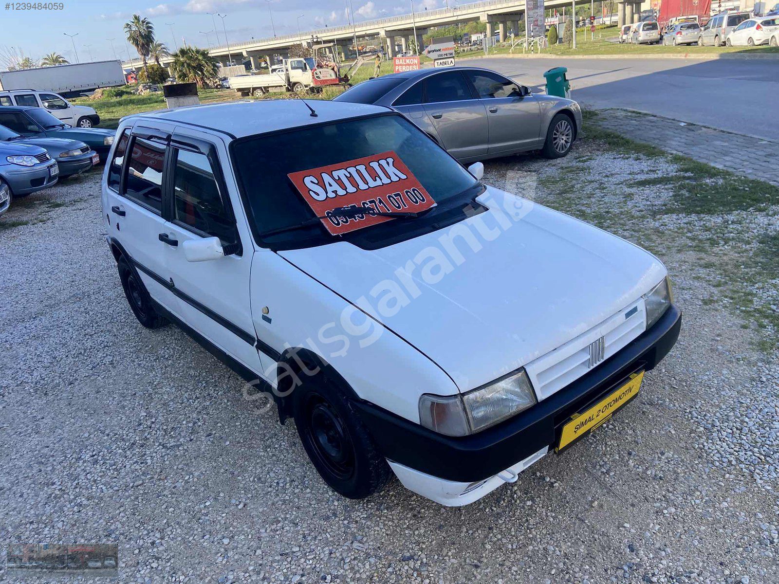 ŞİMALDE 1998 UNO 1.4 İE BAKIMLI ÖN CAM OTOMATİK DEĞIŞENSIZ PIRIL