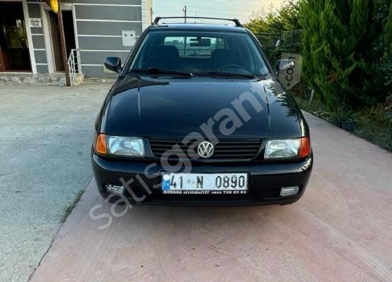 1998 MODEL 1.6 BENZİN VE LPG Lİ KLİMALI SW POLO EMSALSİZ TEMİZLİKTE