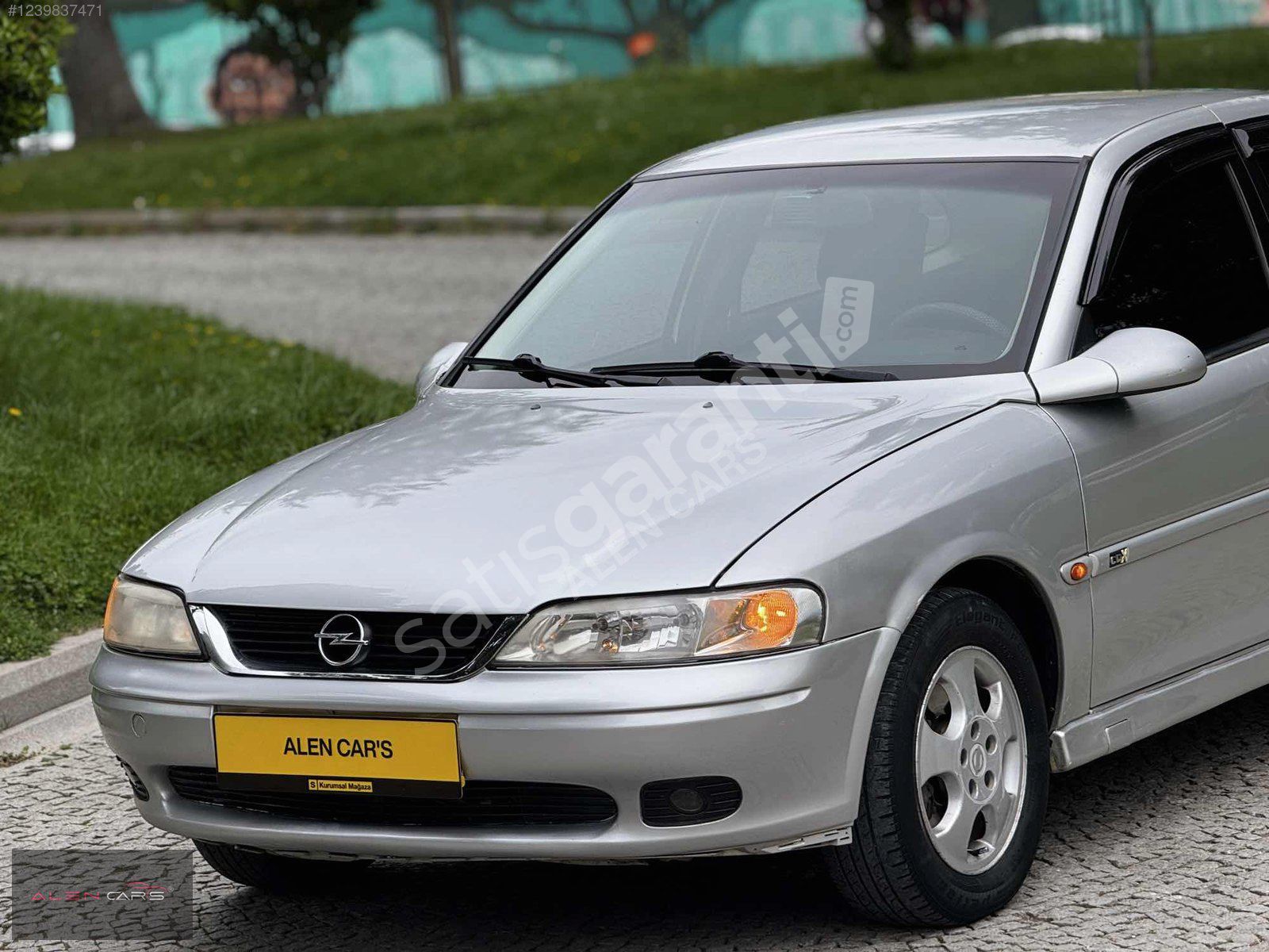 ALEN CARS'DAN OPEL VECTRA CDX DÜŞÜK KM Lİ KREDİ KARTINA TAKSİT