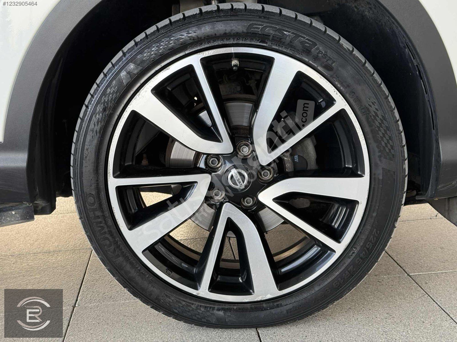 ERCAN MOTORS'DAN CAM TAVANLI TEMİZ QASHQAİ