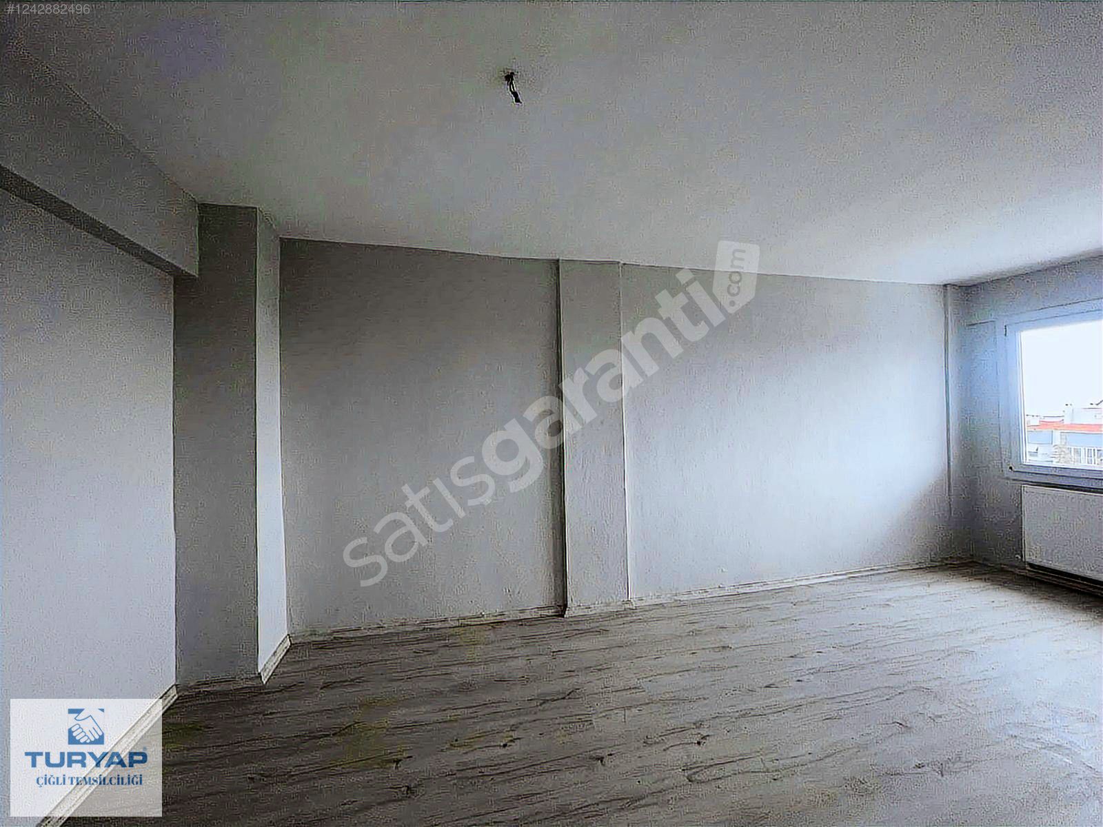 Çiğli Çağdaş Mahallesi'nde Satılık 3+1 Daire