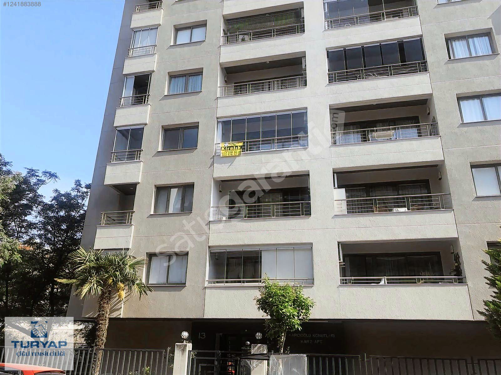 Karşıyaka Bahçelievler Mahalles'inde 3+1 Kiralık Daire