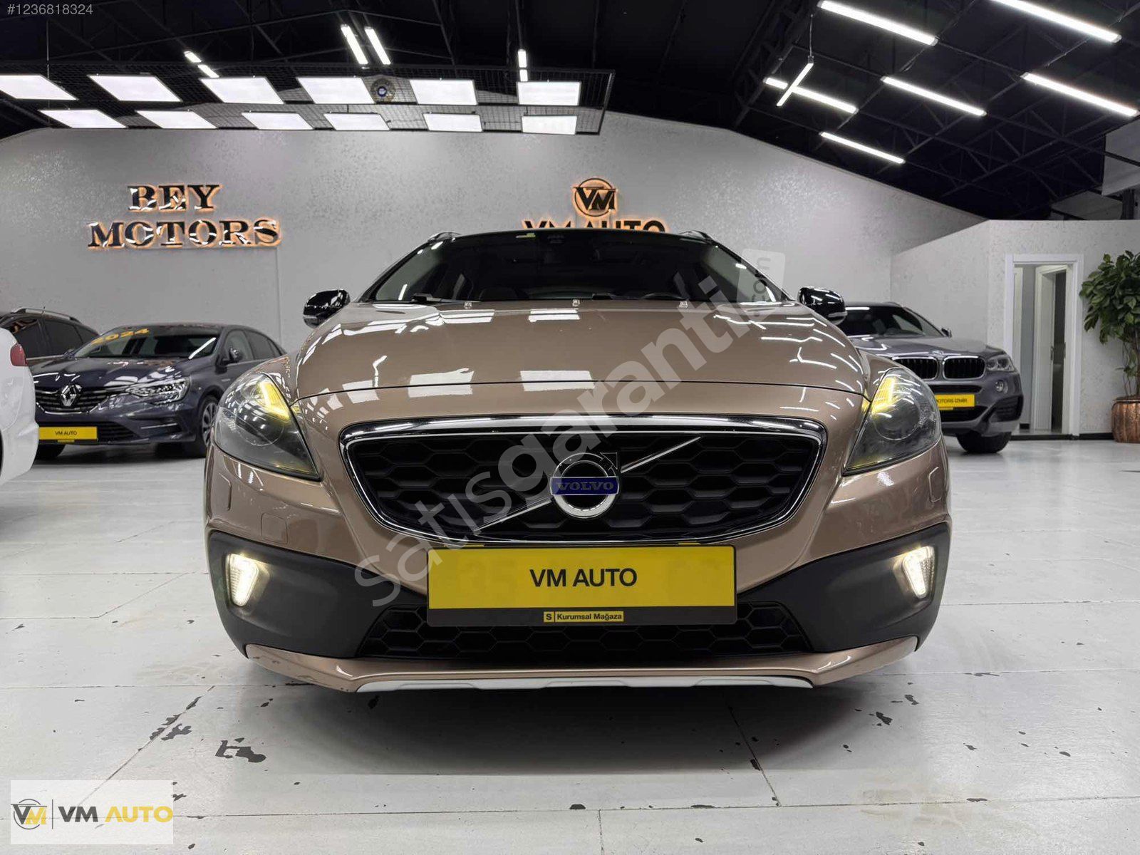 VM AUTO'DAN V40 CROSS COUNTRY CAM TAVAN HAYALET ADVANCE