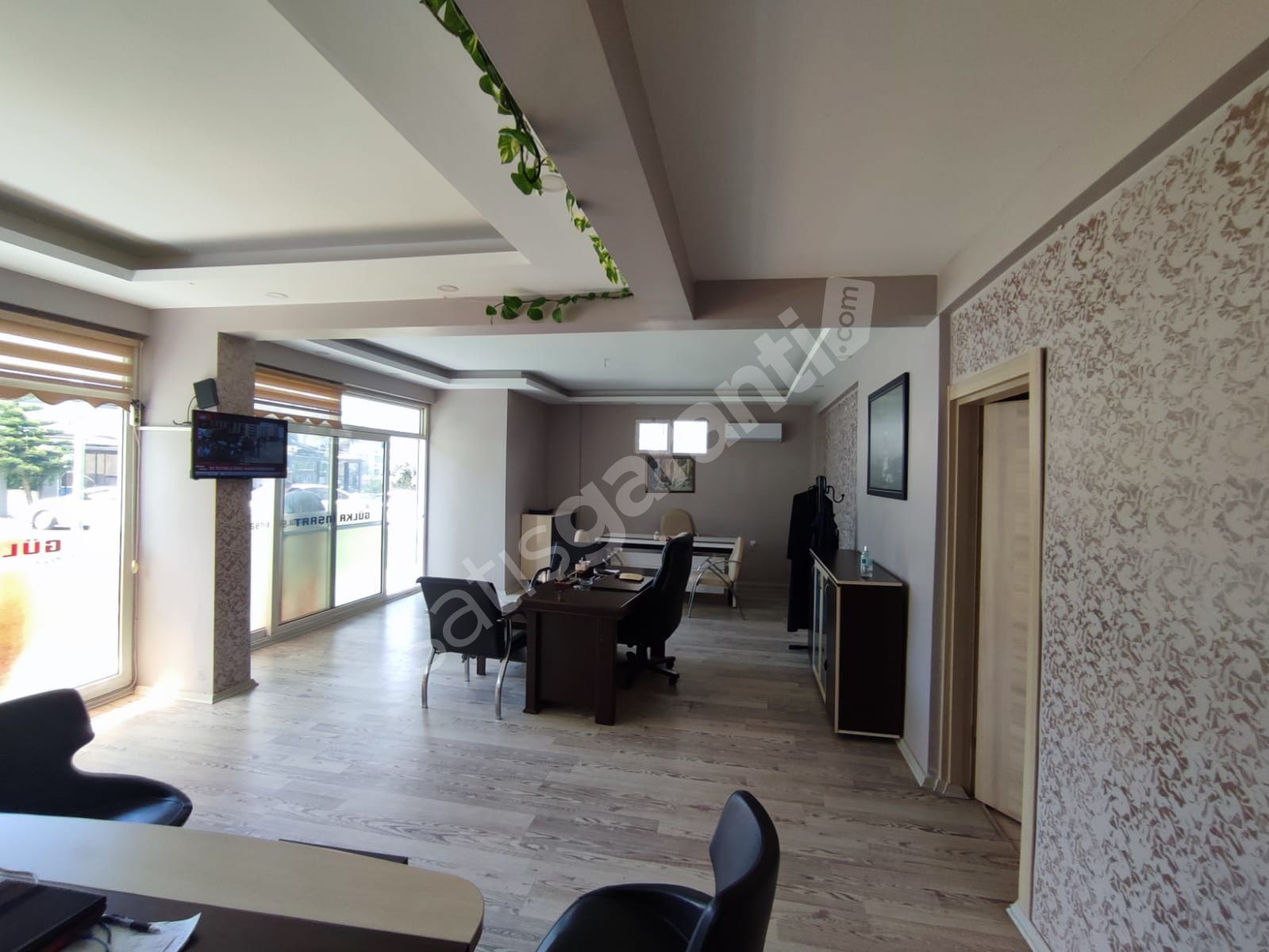 Turyap'tan Kent'2 Merkezde Aura1 Karşısı 90 m² Satılık Dükkan