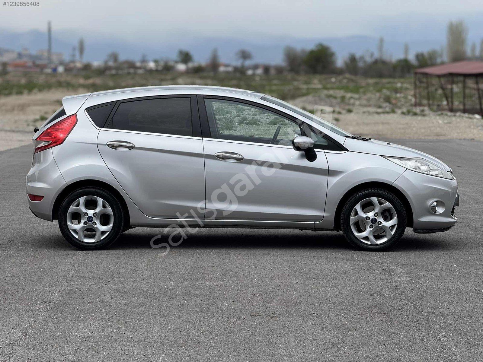 ORJ.164.000KM DEĞIŞENSIZ 1.4 TİTANİUM X FORD FİESTA