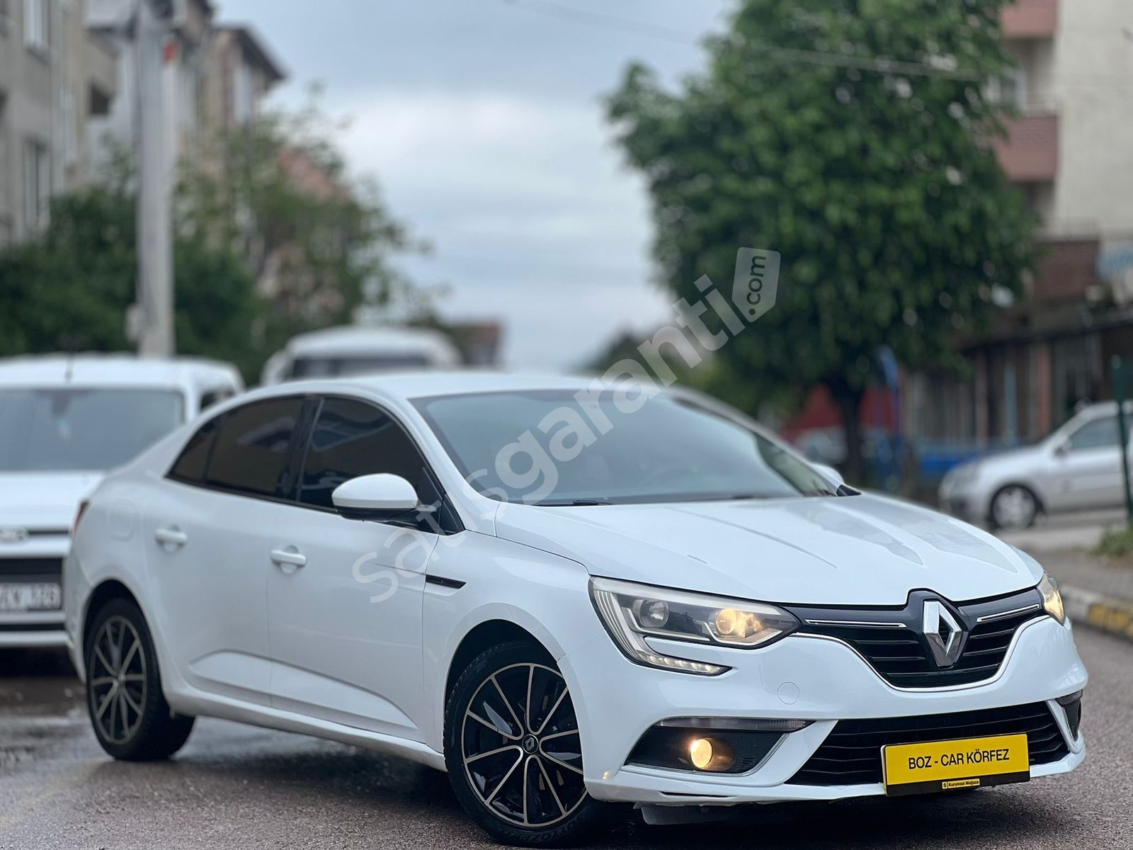 BOZ-CAR 2017 RENAULT MEGANE JOY OTOMATİK/EDC